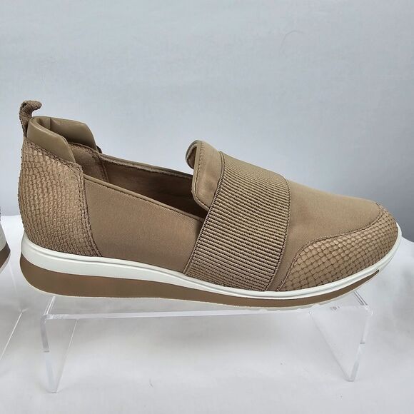 Walking Cradles Sneakers Women's 7.5 M Slip On Dakota Light Taupe W-143403 NIB - Picture 9 of 15